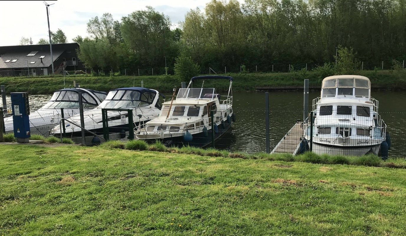 Four Winns 318 | Starlight